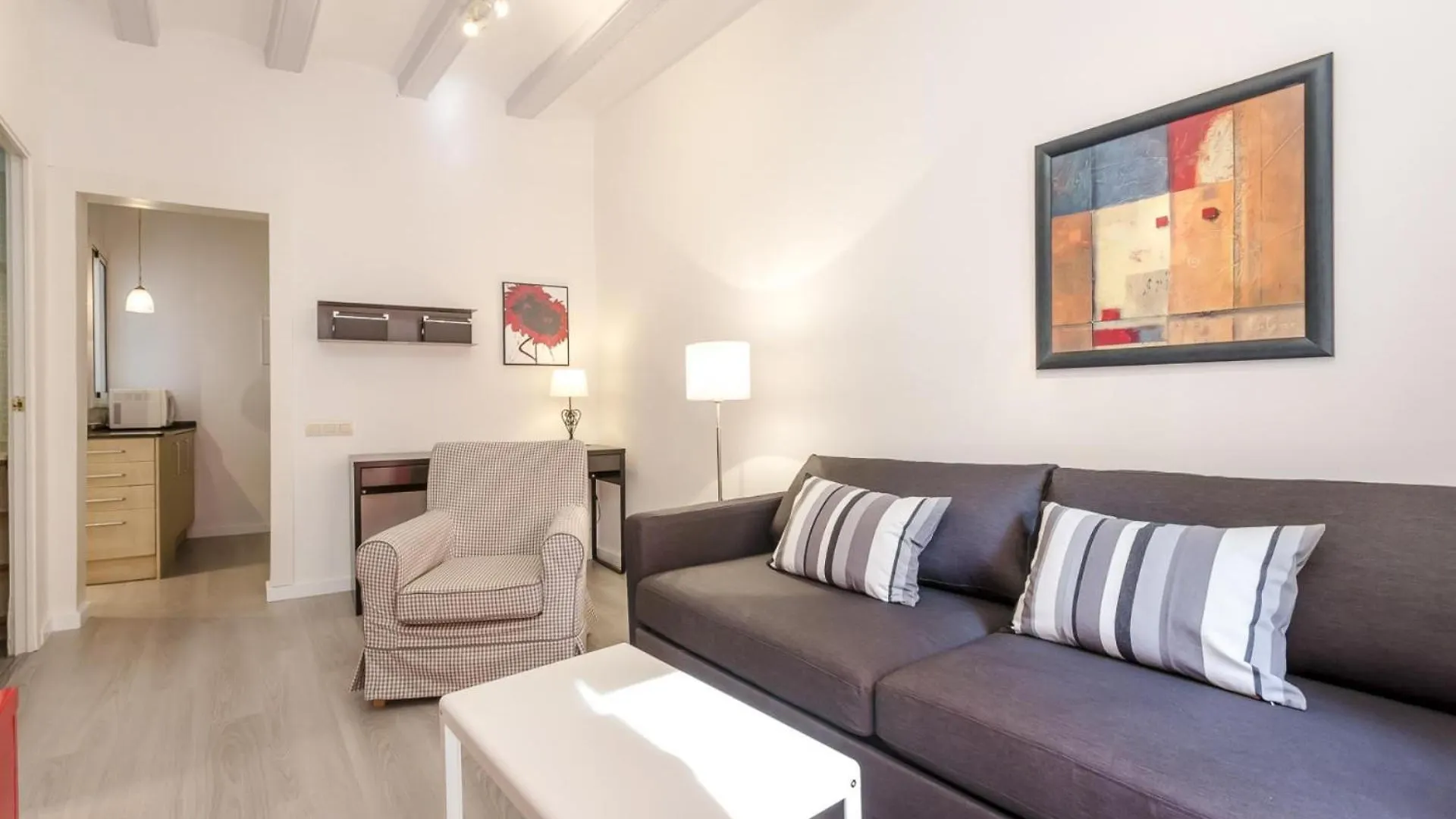 Centrico Apartamento Zona Ramblas 21Y11 Barcelona Spain
